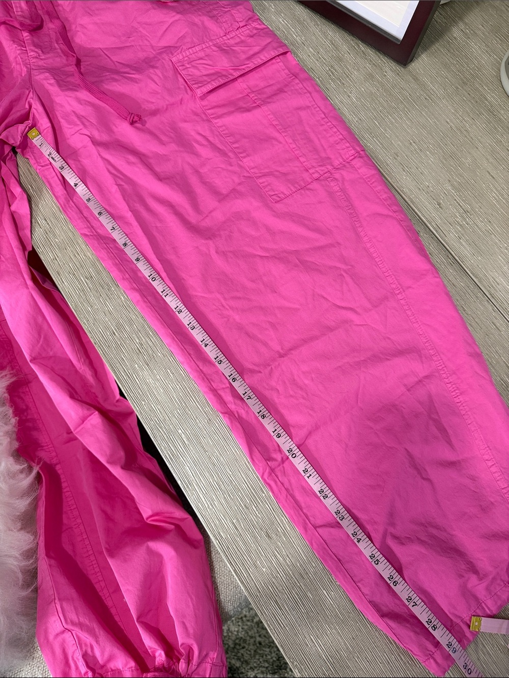 Good American Malibu pink oversized parachute utility cargo pants S M - Picture 8 of 11